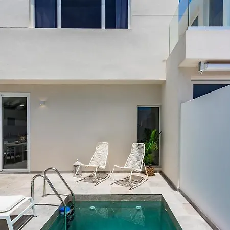 Ada Villa Puerto del Carmen (Lanzarote)