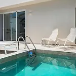Ada Vila *