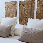 Vila Ada *